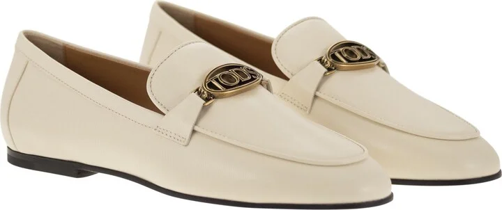 Leather Loafer With Accessory - Image 4