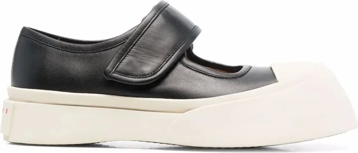 leather Mary Jane pumps