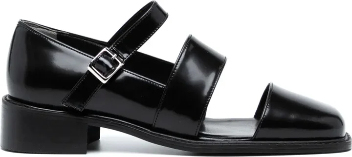 leather Mary Jane shoes