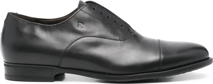 leather Oxford shoes