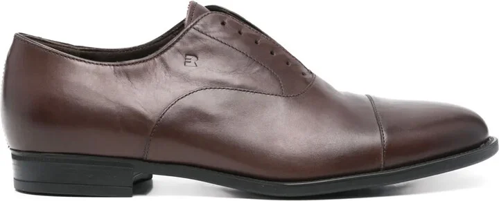 leather Oxford shoes