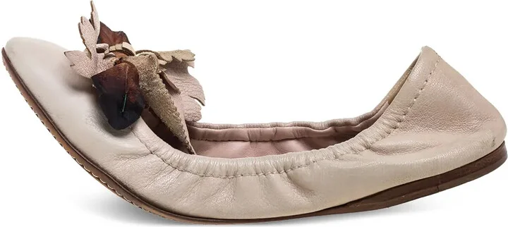 Leather-Petal Ballet Flats