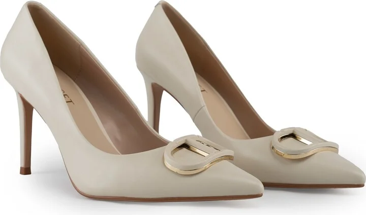 Leather Pumps With Oval-t Logo - Image 3