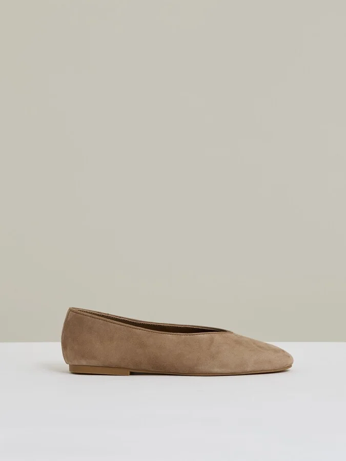 Leather Rounded-point Toe Ballet Flats