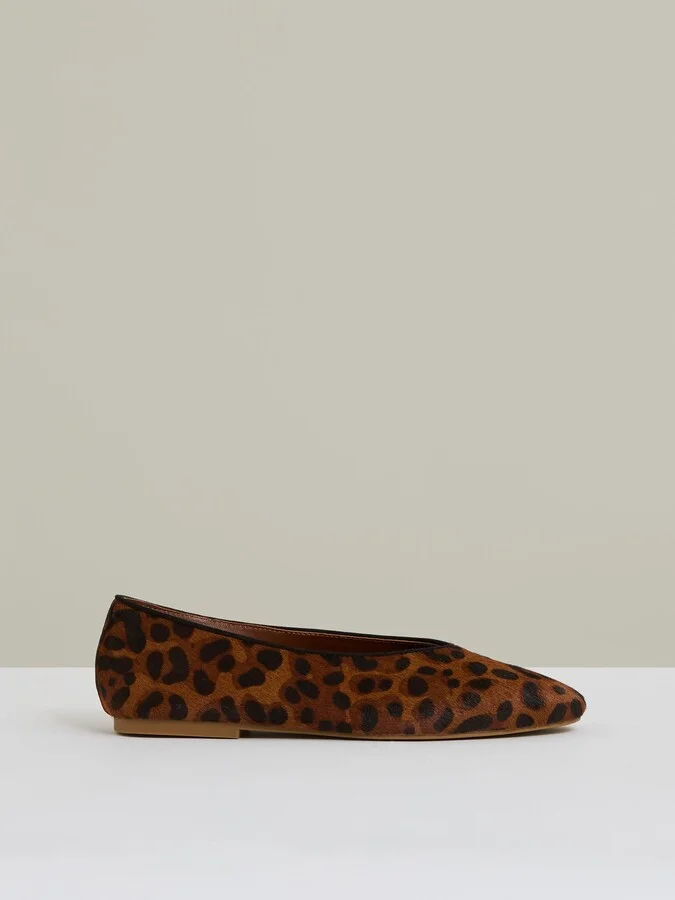 Leather Rounded-point Toe Ballet Flats