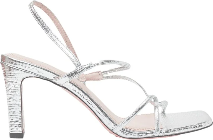 Leather sandals with a wide heel