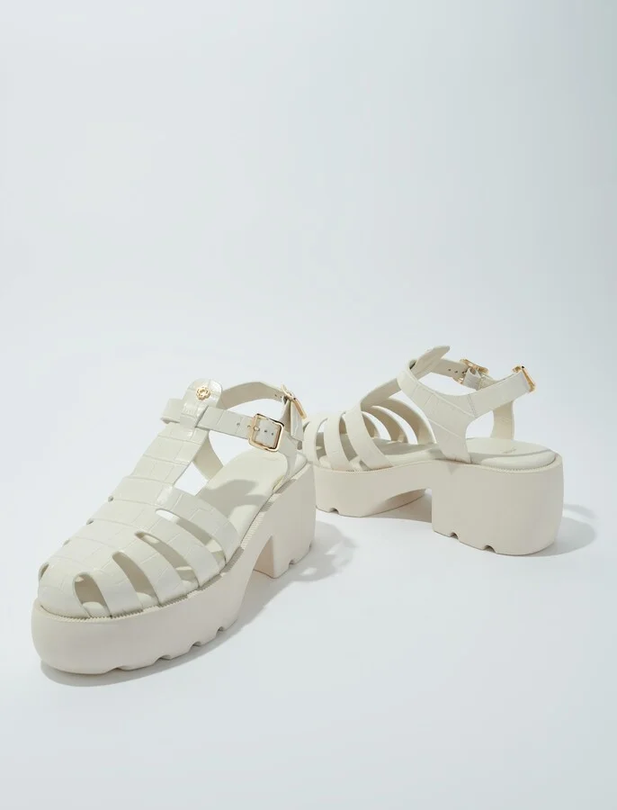 Leather sandals with tread - Image 3