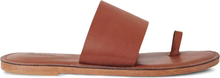 Leather Toe-Ring Sandals