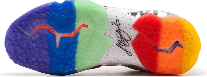 Lebron 11 Premium sneakers - Image 5