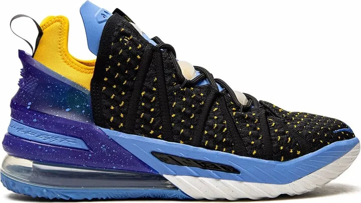 LeBron 18 "Dynasty