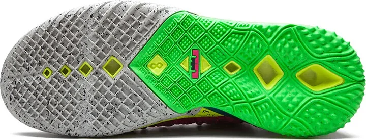 LeBron 18 "Los Angeles By Night" sneakers - Image 4