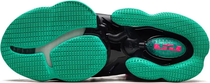 LeBron 19 "Dj Bron" sneakers - Image 4