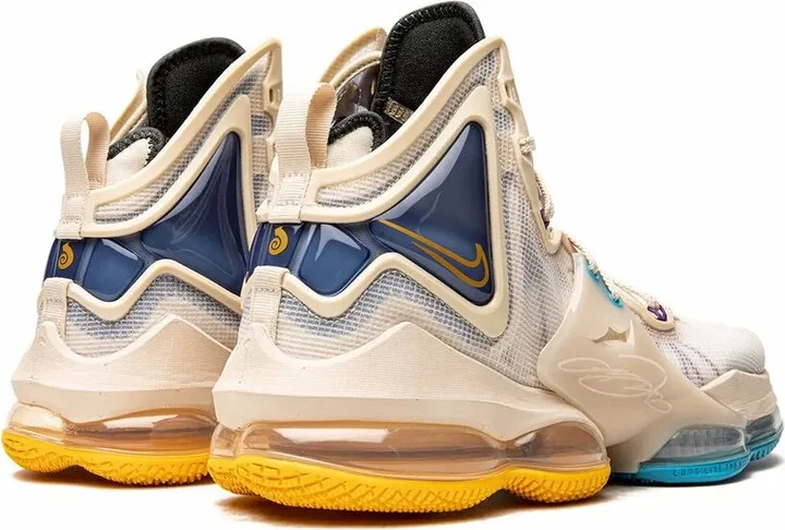 LeBron 19 "Minneapolis Lakers" sneakers - Image 3