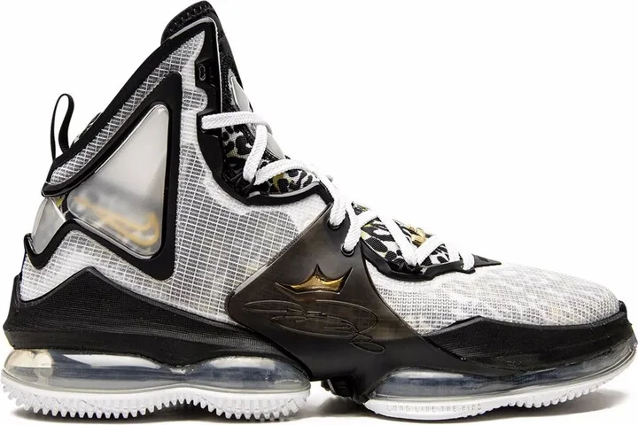 LeBron 19 "Royalty" sneakers