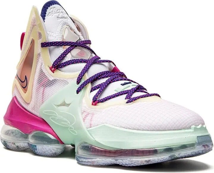 LeBron 19 "Valentine's Day" sneakers - Image 2