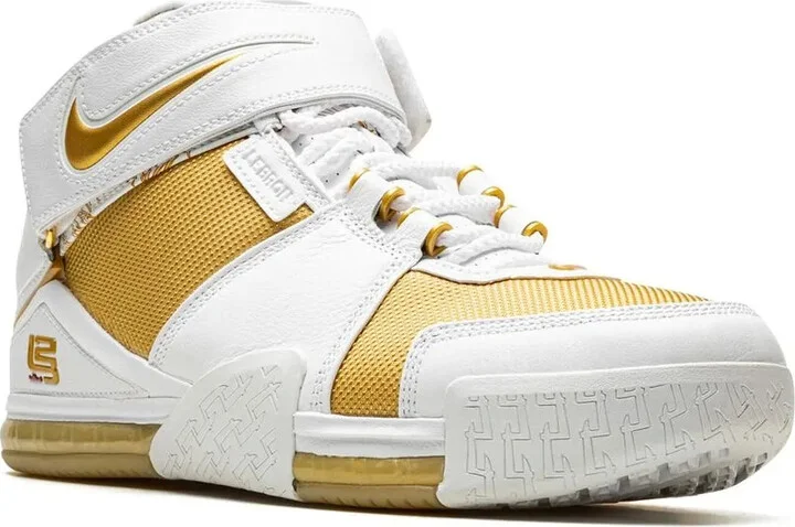 LeBron 2 "Maccabi Tel Aviv" sneakers - Image 2