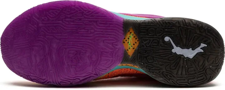 Lebron 20 "Chosen 1" sneakers - Image 4