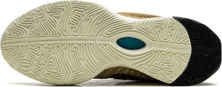 LeBron 21 EP "The Shop Nobility sneakers - Image 4
