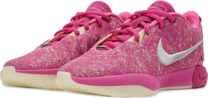 LeBron 21 "The World Is Your Oyster" sneakers - Image 2