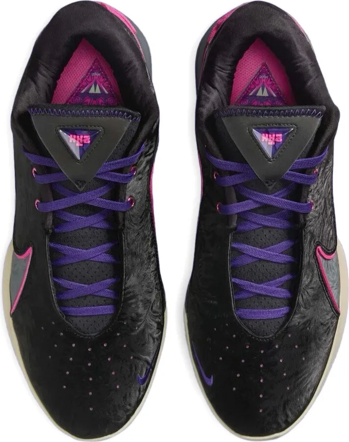 LeBron 22 "Blacklight" sneakers - Image 4