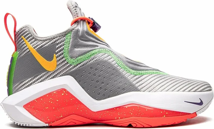 LeBron Soldier 14 "Hare" sneakers