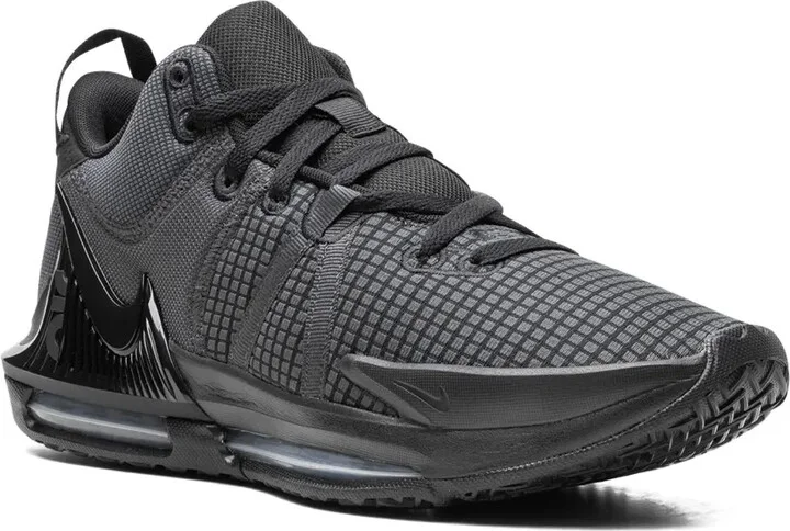 LeBron Witness 7 sneakers - Image 2