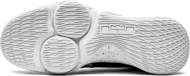 LeBron Witness V sneakers - Image 4
