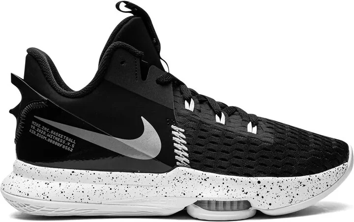 LeBron Witness V sneakers