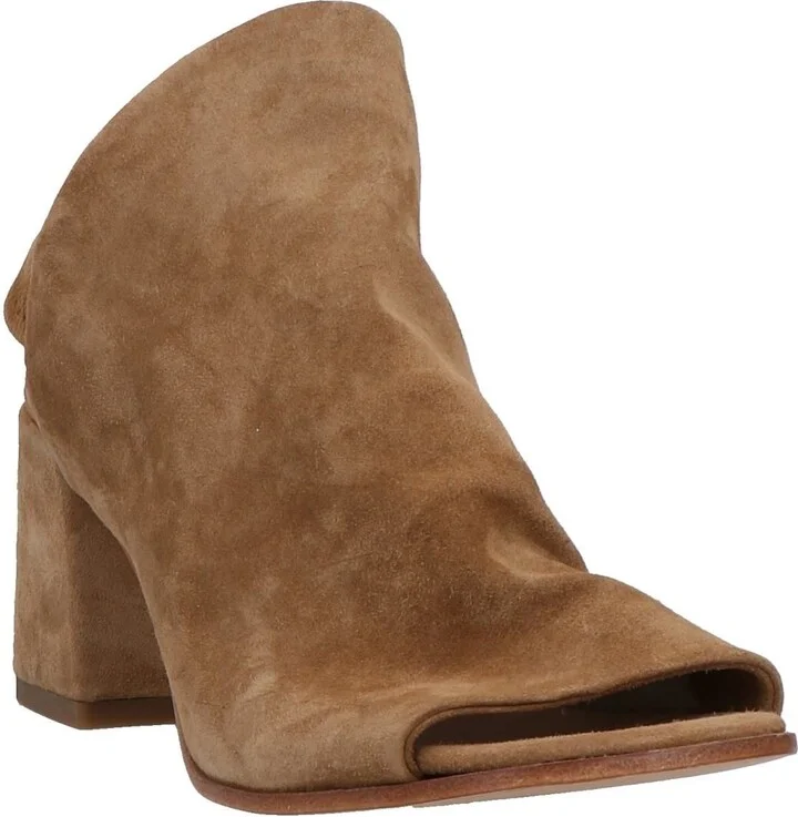 Lemaré Woman Sandals - Image 7
