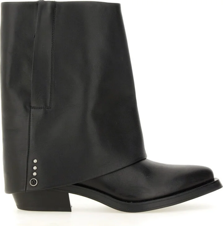 Lenny Boots.