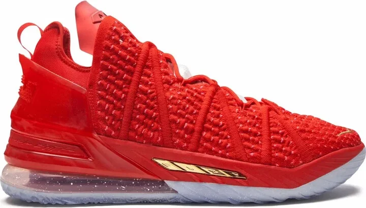 LeNron 18 "Xmas In LA" sneakers