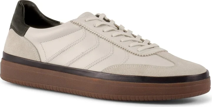 Leo Low Top Sneaker