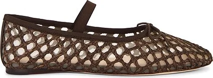 Leonie Flat