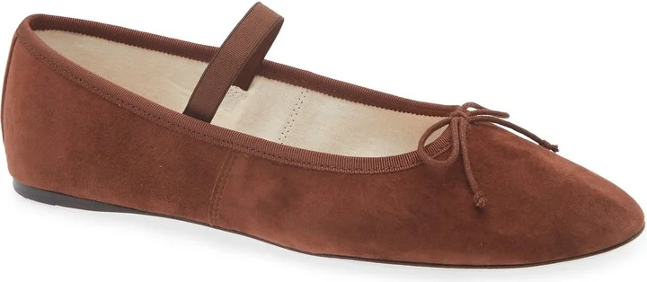 Leonie Mary Jane Flat