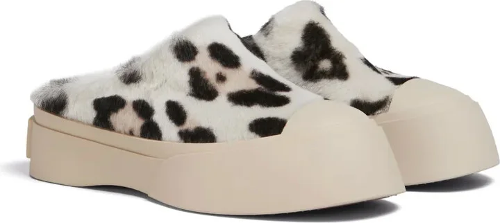 Leopard-Print Slippers - Image 2