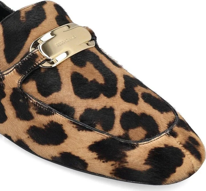 Leopard Printed Slip-on Flat Shoes - Image 4