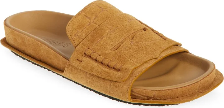 Camel 830