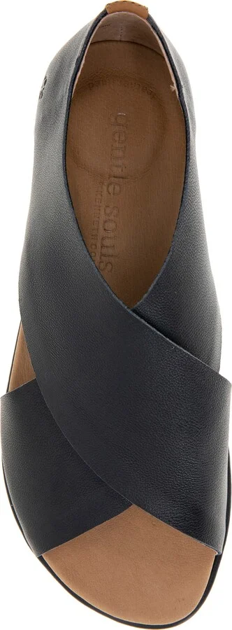 Leslie Flat Sandal - Image 5