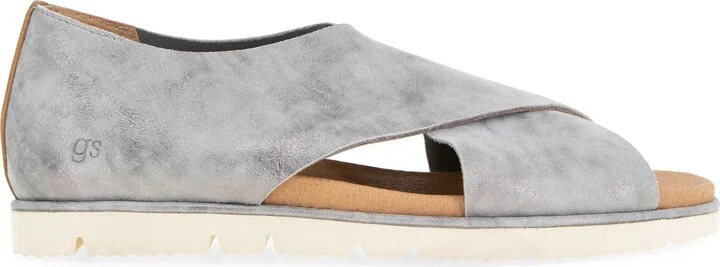 Leslie Flat Sandal - Image 11