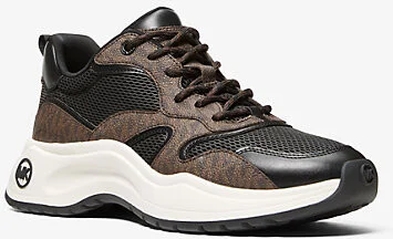 Levie Mixed-Media Trainer