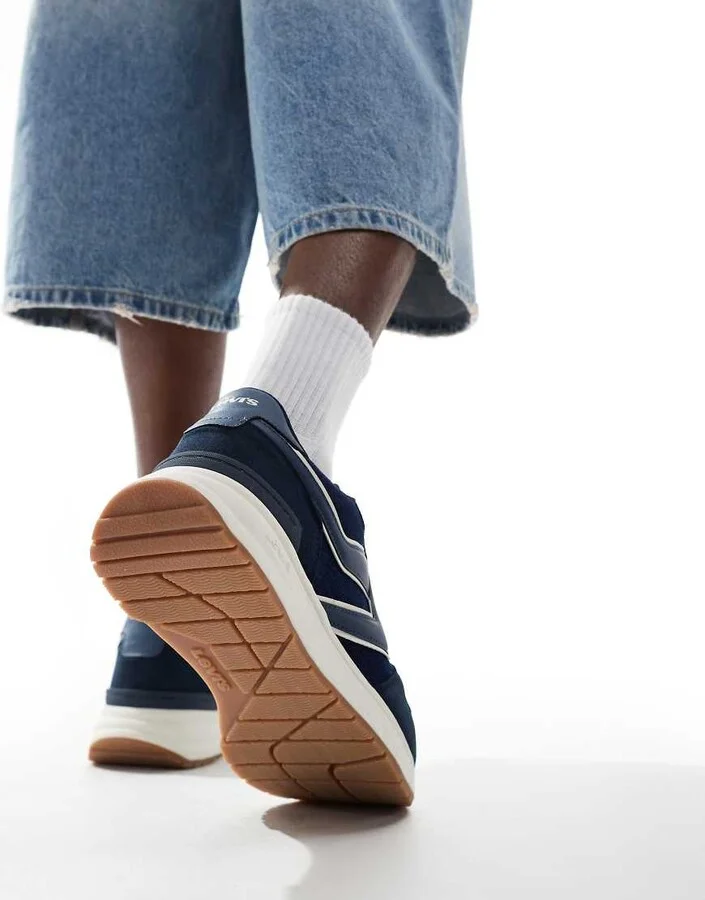 Levi's Charge suede denim sneakers in blue - Image 4