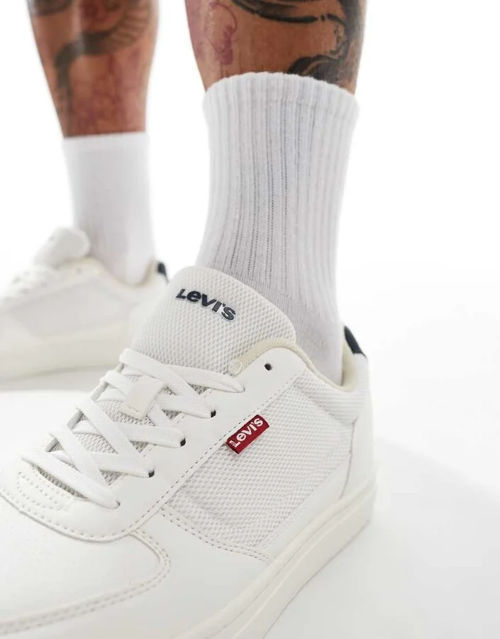 Levi's Liam sneakers with Red Tab logo in white - Image 3