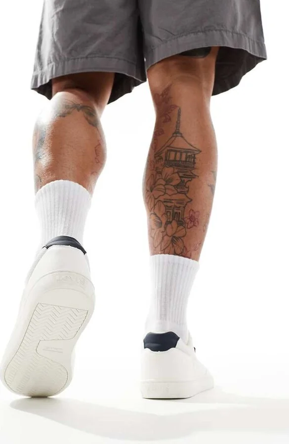 Levi's Liam sneakers with Red Tab logo in white - Image 4