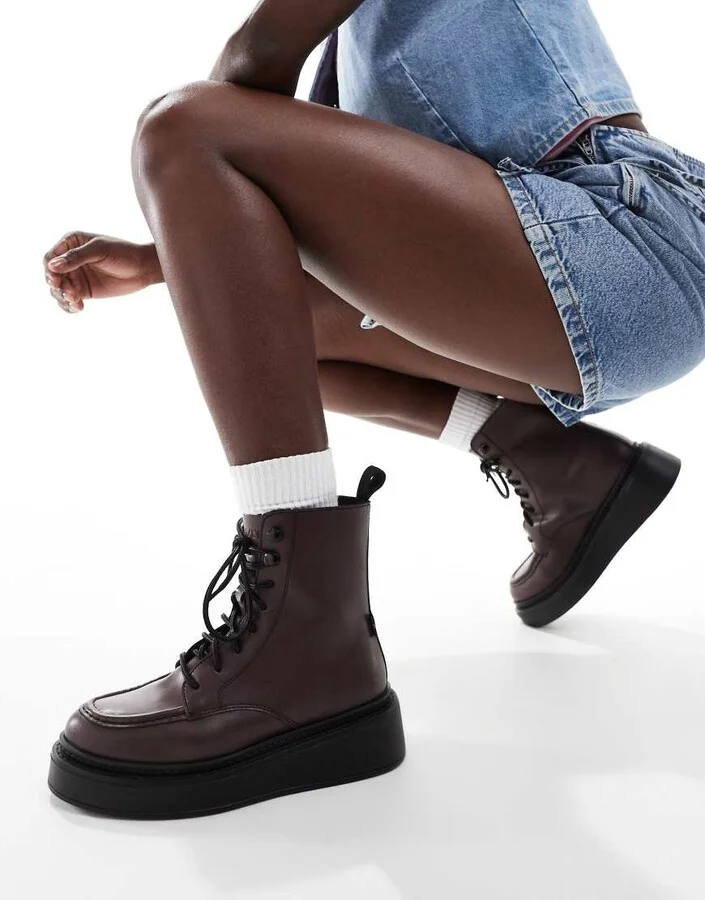 Levi's Luna lace up leather look boots in burgundy - Image 2