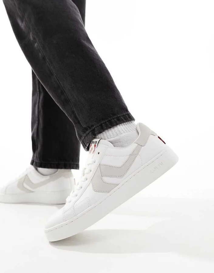 Levi's Swift leather sneakers in white with cream suede backtab