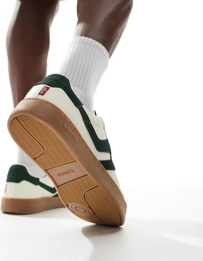 Levi's Swift suede sneakers with gumsole in off white and green - Image 4