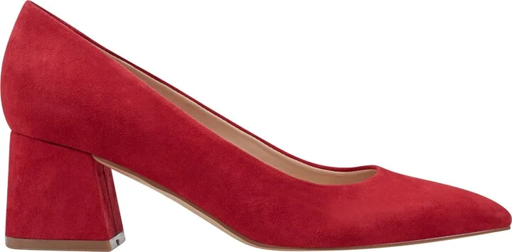 Lewisa Pointed Toe Pump - Image 10