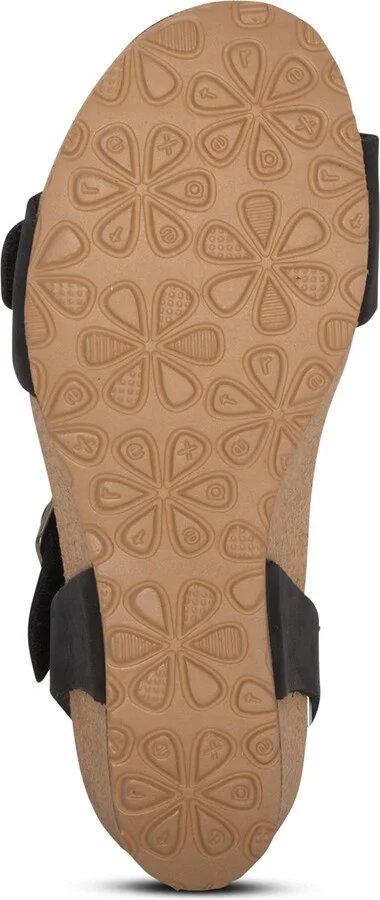 Lexa Wedge Sandal - Image 5