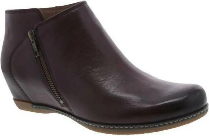 Leyla Ankle Boot In Wine