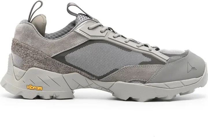Lhakpa hiking sneakers
